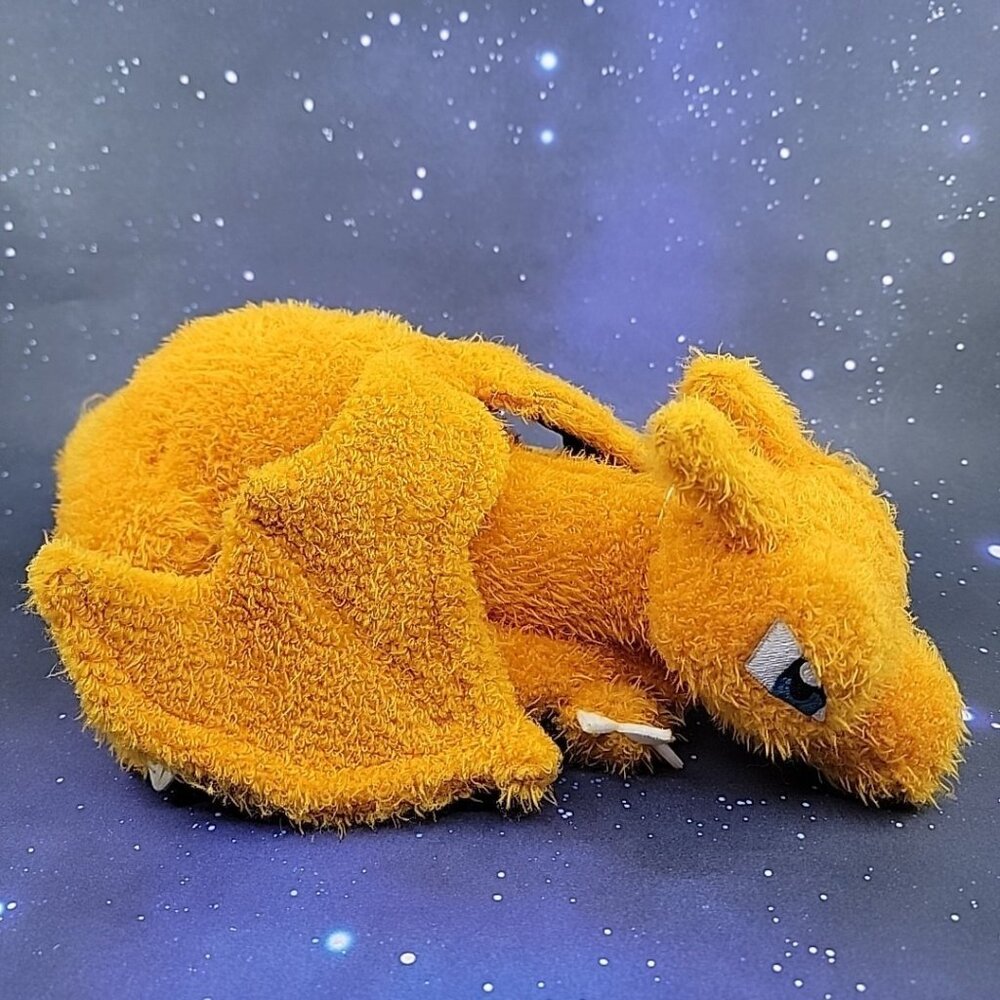 Charizard Pokemon Winking Banpresto Bandai Spirits Plush 12" Toy Doll Japanese‎